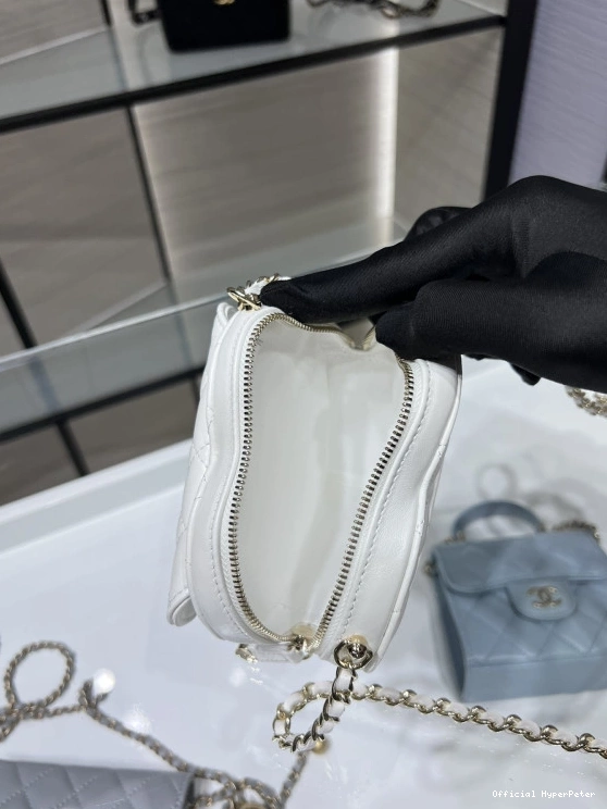 HyperPeter HEART CHAIN CHANELUTCH WITH CHANEL 0817